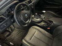 Usata BMW 320 Luxury Line 190 CV (139 kW) 2018 Grigio Station wagon