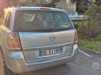 Usata Opel Zafira 94 CV (69 kW) 2007 Grigio Monovolume