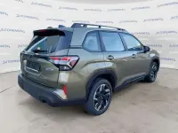 Nuova Subaru Forester 136 CV (100 kW) 2025 Verde SUV
