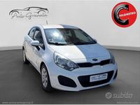 Usata Kia Rio EX 90 CV (66 kW) 2012 Bianco Berlina