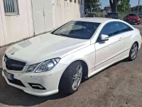 Usata Mercedes E220 Executive 170 CV (125 kW) 2010 Bianco Coupé