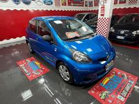 Usata Toyota Aygo 68 CV (50 kW) 2011 Blu Utilitaria