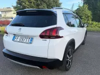 Usata Peugeot 2008 Allure 99 CV (72 kW) 2016 Bianco SUV