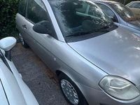 Usata Lancia Ypsilon 60 CV (44 kW) 2006 Argento Utilitaria