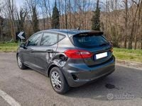 Usata Ford Fiesta 86 CV (63 kW) 2019 Grigio Utilitaria