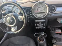 Usata Mini Cooper D 109 CV (80 kW) 2008 Bluazzurro Utilitaria