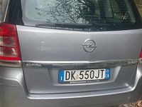 Usata Opel Zafira 2007 Grigio Monovolume
