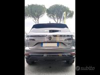 Usata Renault Austral Techno Esprit Alpine 200 CV (147 kW) 2023 Grigio metallizzato SUV