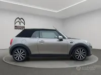 Usata Mini Cooper D Cabriolet 116 CV (85 kW) 2016 Grigio / gray Cabrio