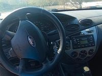 Usata Ford Focus 100 CV (73 kW) 2003 Blu Berlina