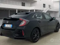Usata Honda Civic Elegance 120 CV (88 kW) 2020 Nero metallizzato Berlina