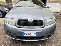 Usata Skoda Fabia Ambiente 64 CV (47 kW) 2005 Grigio Station wagon