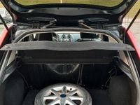 Usata Ford Fiesta Ghia 67 CV (49 kW) 2007 Nero Utilitaria