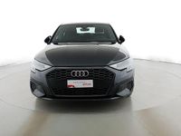Usata Audi A3 Design 150 CV (110 kW) 2024 Grigio manhattan metallizzato Berlina