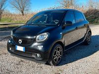 Usata Smart ForFour 70 CV (51 kW) 2015 Nero Utilitaria