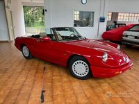 Usata Alfa Romeo Spider 106 CV (77 kW) 1990 Rosso Cabrio