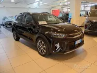 Usata Kia Stonic Style 101 CV (74 kW) 2023 Nero SUV