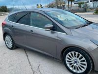 Begagnad Ford Focus 125 HK (91 kW) 2012 Grå Sedan