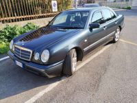 usata Mercedes E220 Classic