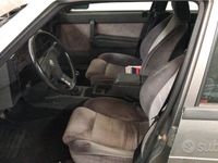 Usata Alfa Romeo 75 148 CV (108 kW) 1988 Grigio Berlina