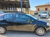 Usata Fiat Grande Punto 74 CV (54 kW) 2009 Nero Utilitaria