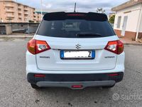 Usata Suzuki Vitara 120 CV (88 kW) 2017 Bianco SUV