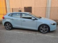 Usata Volvo V40 120 CV (88 kW) 2017 Blu/azzurro Berlina