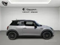 Usata Mini Cooper SE Classic 75 kW (102 CV) 2022 Grigio Utilitaria