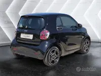 Usata Smart ForTwo Electric Drive Pulse 41 kW (56 CV) 2023 Nero Berlina