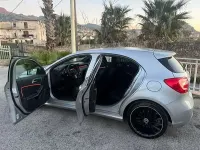 Usata Mercedes A180 Premium 109 CV (80 kW) 2014 Utilitaria