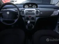 Usata Lancia Ypsilon 60 CV (44 kW) 2010 Sabbia Utilitaria
