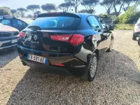 Usata Alfa Romeo Giulietta Business 120 CV (88 kW) 2018 Nero Utilitaria