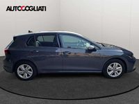 Usata VW Golf VIII Life 116 CV (85 kW) 2025 Grigio Utilitaria
