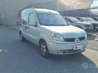 Usata Renault Kangoo 84 CV (61 kW) 2006 Grigio Monovolume