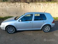 Usata VW Golf IV 105 CV (77 kW) 2002 Grigio Berlina
