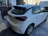 Usata Opel Corsa Elegance 102 CV (75 kW) 2020 Bianco Utilitaria