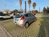 Usata Ford Fiesta 97 CV (71 kW) 2009 Grigio Utilitaria