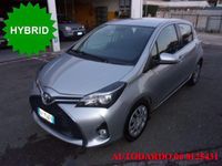 Usata Toyota Yaris Lounge 74 CV (54 kW) 2014 Argento Utilitaria