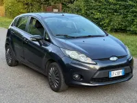 Usata Ford Fiesta 95 CV (69 kW) 2011 Berlina