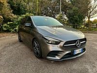 Usata Mercedes 200 AMG 150 CV (110 kW) 2019 Grigio Monovolume