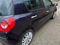 Usata Renault Clio II 85 CV (62 kW) 2007 Blu Berlina