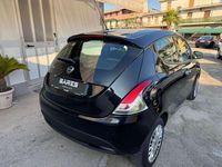 Usata Lancia Ypsilon Platinum 69 CV (50 kW) 2013 Nero Utilitaria