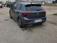 Usata VW Polo R-line 95 CV (69 kW) 2023 Grigio Berlina