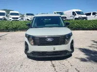 Usata Ford Tourneo Courier Titanium 125 CV (91 kW) 2025 Grigio Monovolume