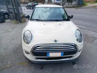 Begagnad Mini ONE Hype 102 HK (75 kW) 2017 Beige Halvkombi