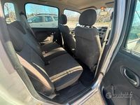 Usata Opel Agila 75 CV (55 kW) 2004 Grigio Monovolume