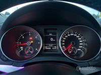 Usata VW Golf VI Highline 105 CV (77 kW) 2011 Bianco Utilitaria