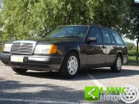 Usata Mercedes 250 126 CV (92 kW) 1992 Grigio Station wagon