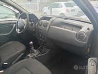 Usata Dacia Duster Urban Explorer 110 CV (80 kW) 2016 Grigio SUV