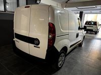 Usata Fiat Doblò 104 CV (76 kW) 2020 Bianco Monovolume